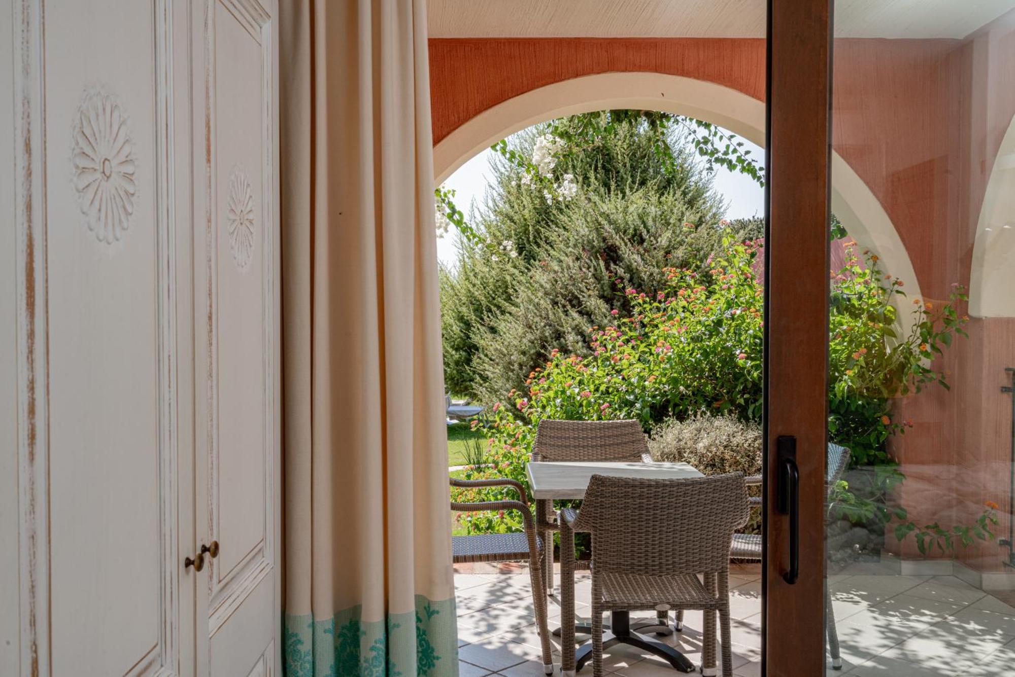 Hotel Mariposas ヴィッラシミーウス エクステリア 写真